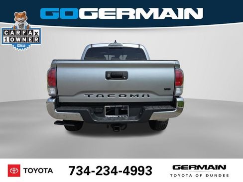 Used 2023 Toyota Tacoma TRD Off-Road AWD/4WD image 9
