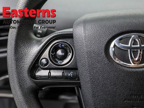 Used 2022 Toyota Prius LE image 15