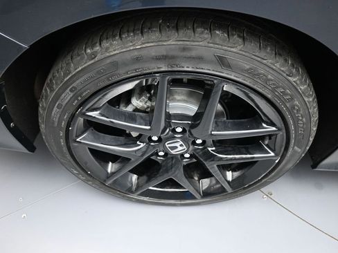 Used 2023 Honda Civic Sport image 12