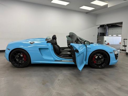 Used 2011 Audi R8 V10 image 40