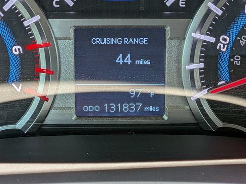 Used 2018 Toyota 4Runner Limited AWD/4WD image 10