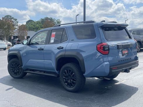 New 2026 Toyota 4Runner SR5 RWD image 5