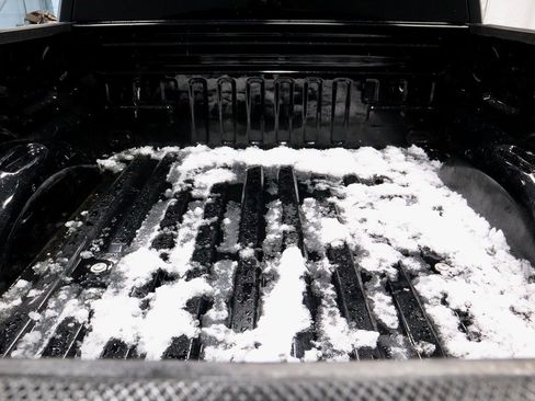 Certified 2022 Ford F150 XLT w/ Equipment Group 302A High image 13