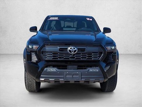 Used 2024 Toyota Tacoma TRD Off-Road image 2