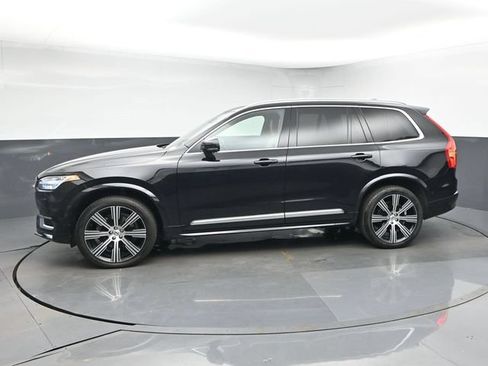 Used 2023 Volvo XC90 B6 Ultimate w/ Protection Package Premier AWD/4WD image 4