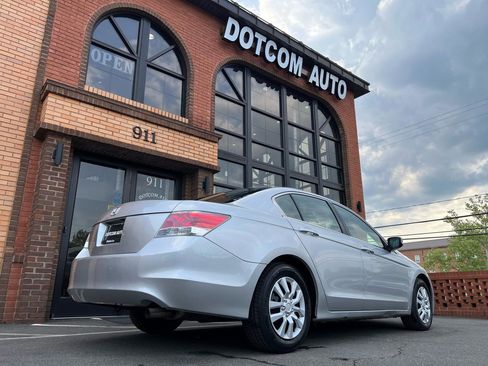 Used 2009 Honda Accord LX image 12