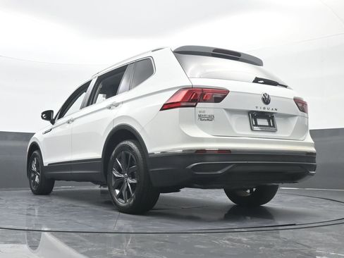 Used 2022 Volkswagen Tiguan SE image 59