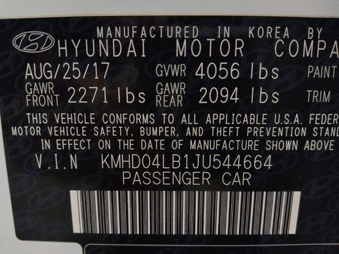 Used 2018 Hyundai Elantra Sport w/ Sport Premium Package 03 FWD image 33