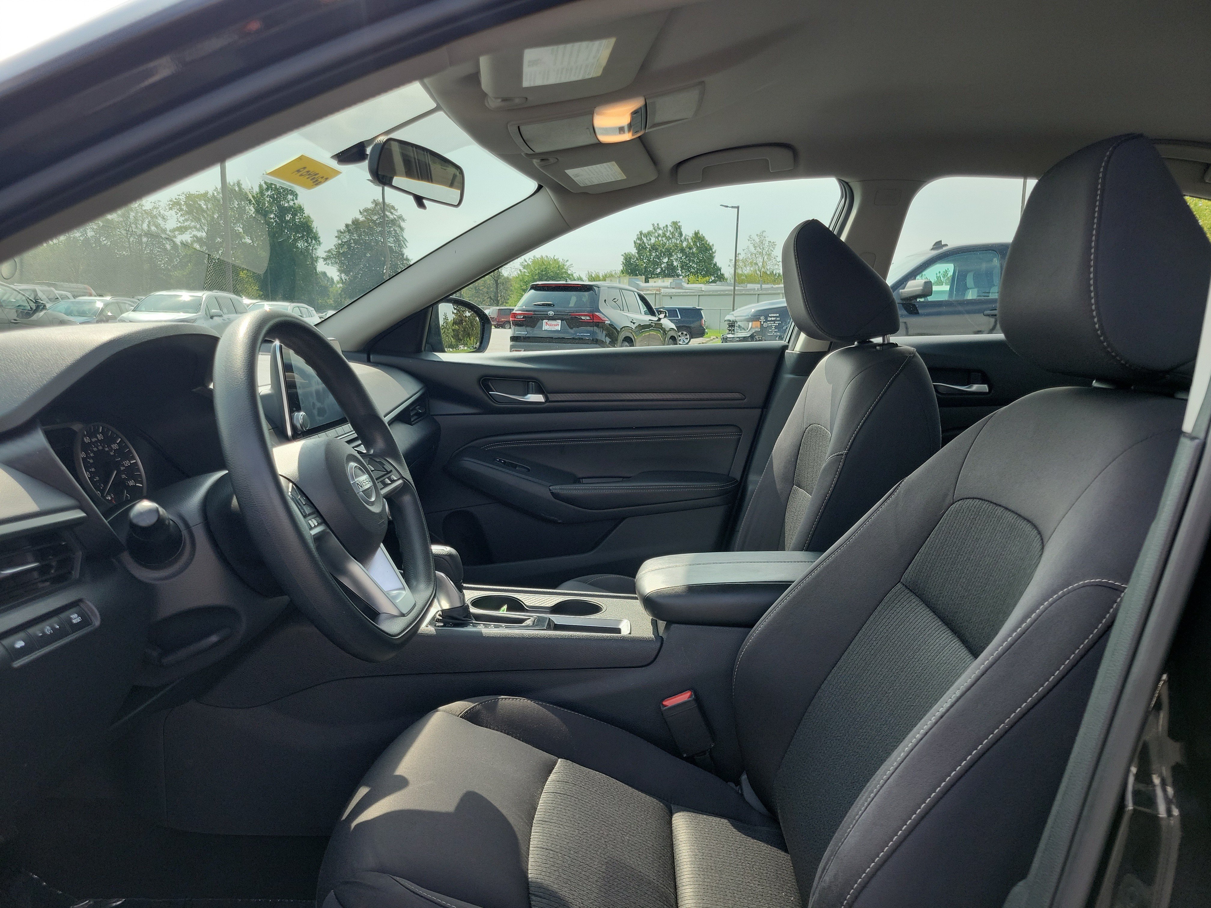 Used 2020 Nissan Altima 2.5 S FWD image 15
