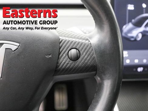 Used 2018 Tesla Model 3 Performance image 15