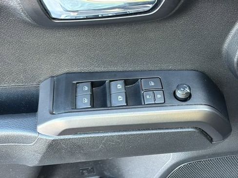 Used 2023 Toyota Tacoma TRD Off-Road w/ Technology Package image 12