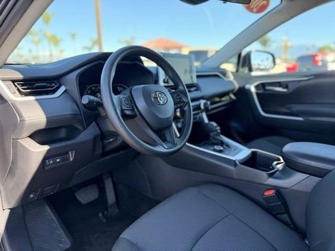 Used 2025 Toyota RAV4 XLE image 10