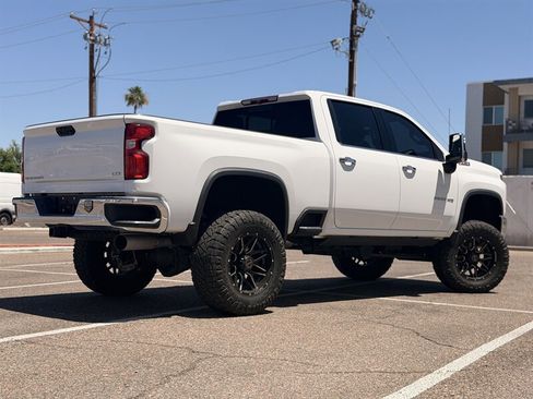 Used 2022 Chevrolet Silverado 2500 LTZ w/ LTZ Plus Package AWD/4WD image 3