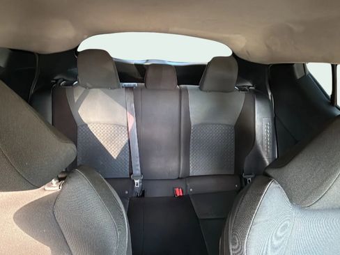 Used 2021 Toyota C-HR LE image 12