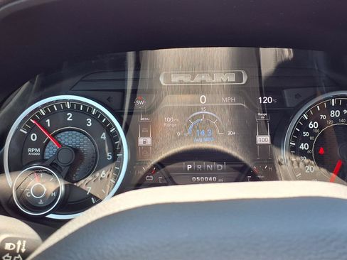 Used 2022 RAM 1500 Big Horn AWD/4WD image 14