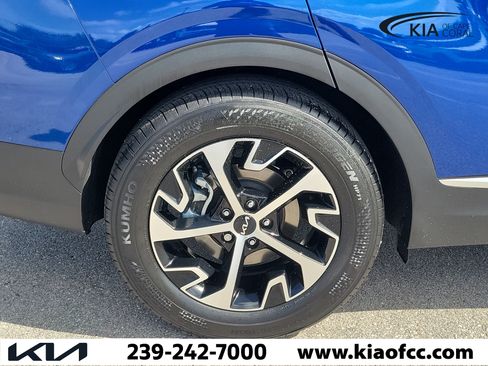 Certified 2024 Kia Sportage EX FWD image 9