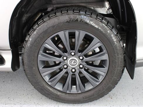 Used 2022 Lexus GX 460 Premium w/ Accessory Package AWD/4WD image 86