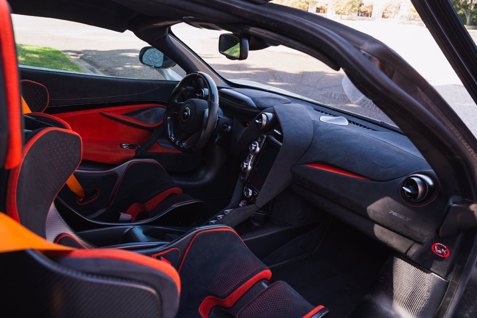 Used 2021 McLaren 765LT RWD image 85