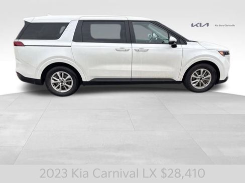Certified 2023 Kia Carnival LX image 8