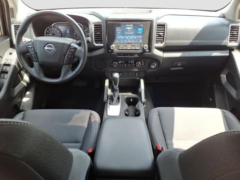 Used 2024 Nissan Frontier SV w/ SV Convenience Package RWD image 9