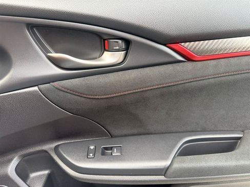 Used 2019 Honda Civic Type R image 13