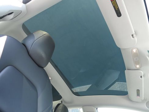 Used 2018 Tesla Model 3 Long Range RWD image 27