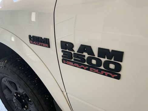 Used 2018 RAM 3500 Big Horn w/ Sport Appearance Group AWD/4WD image 29