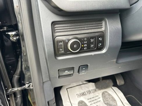 Used 2026 Ford F250 Platinum w/ FX4 Off-Road Package AWD/4WD image 16