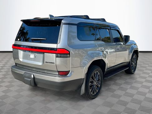 Used 2024 Lexus GX 550 image 7