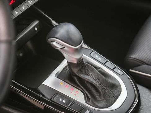 Used 2022 Kia Forte GT-Line w/ GT-Line Premium Package image 21