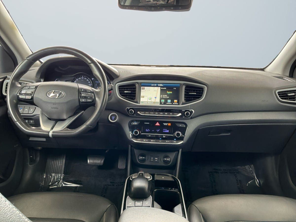 Used 2018 Hyundai Ioniq Limited FWD image 9