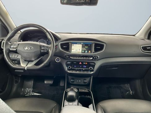 Used 2018 Hyundai Ioniq Limited FWD image 9