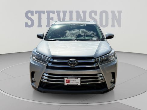 Used 2018 Toyota Highlander Limited Platinum AWD/4WD image 8
