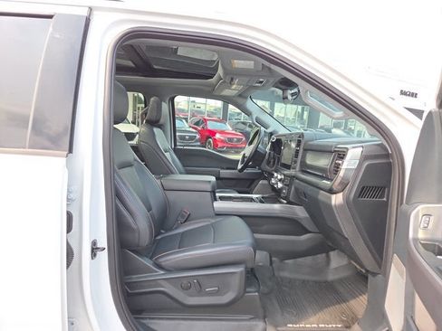 Used 2025 Ford F250 Lariat w/ Black Appearance Package AWD/4WD image 15
