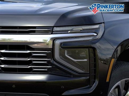 New 2025 Chevrolet Suburban Premier image 10