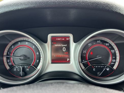 Used 2018 Dodge Journey SE w/ Blacktop Package image 29