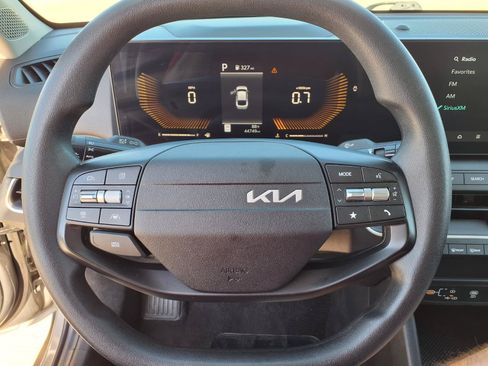 Used 2025 Kia K4 FWD image 21