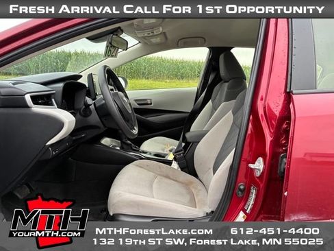 Used 2022 Toyota Corolla LE FWD image 9
