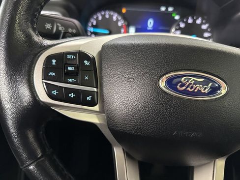 Used 2021 Ford Explorer XLT w/ Equipment Group 202A image 24