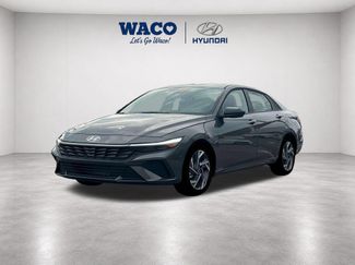 Used 2025 Hyundai Elantra Sport FWD video 3