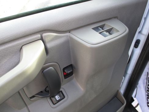 Used 2017 Chevrolet Express 2500 LS image 14