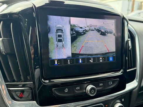 Used 2023 Chevrolet Traverse High Country AWD/4WD image 29