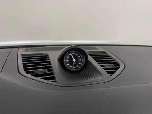 Certified 2025 Porsche Panamera 4 image 27