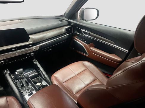 Used 2023 Kia Telluride EX image 24