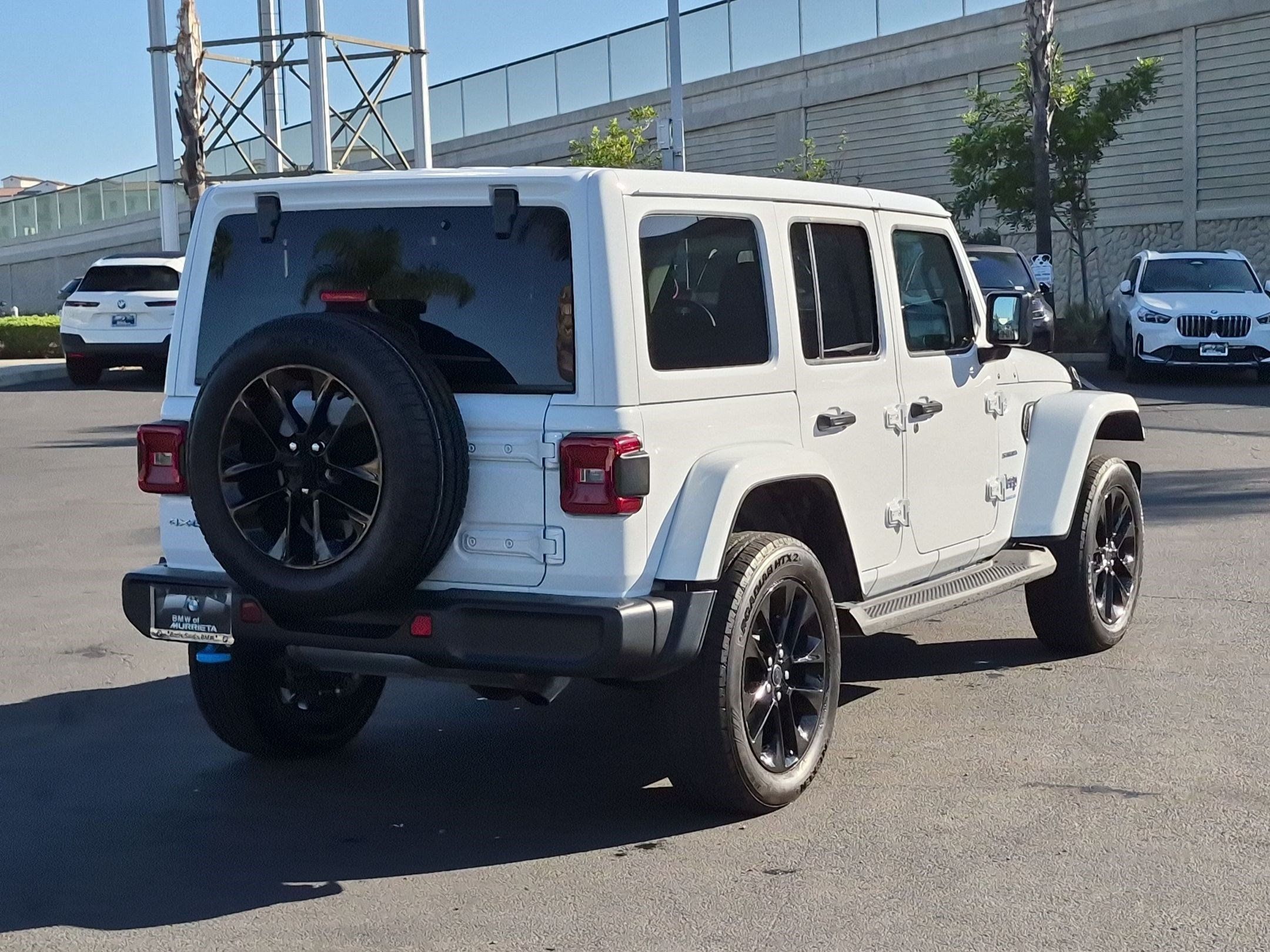Used 2024 Jeep Wrangler Unlimited Sahara AWD/4WD image 10