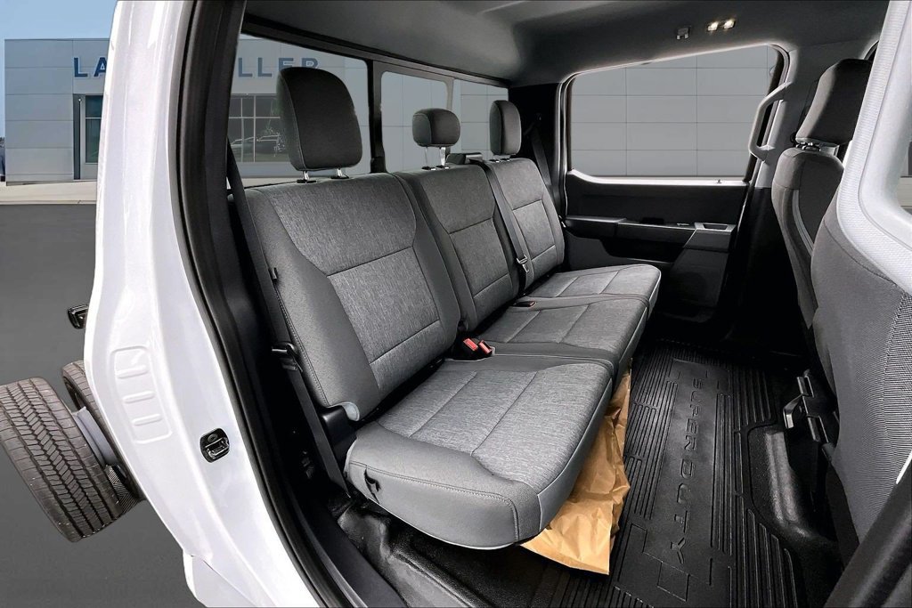 New 2027 Ford F550 4x4 Crew Cab Super Duty w/ XL Chrome Package image 10