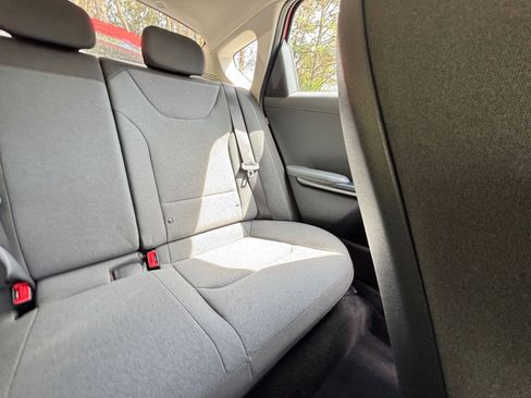 Used 2025 Kia K4 LXS image 38