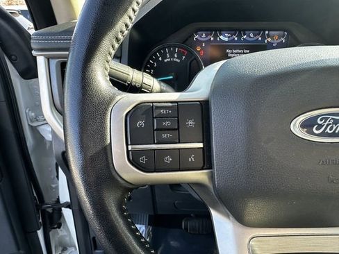 Certified 2022 Ford Expedition XLT image 28