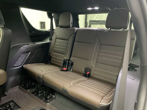 Used 2026 GMC Yukon Denali Ultimate w/ LPO, Floor Liner Package AWD/4WD image 26