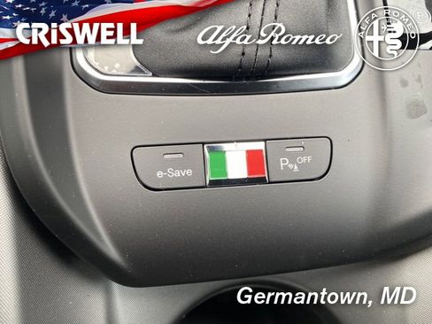 New 2024 Alfa Romeo Tonale Ti image 31